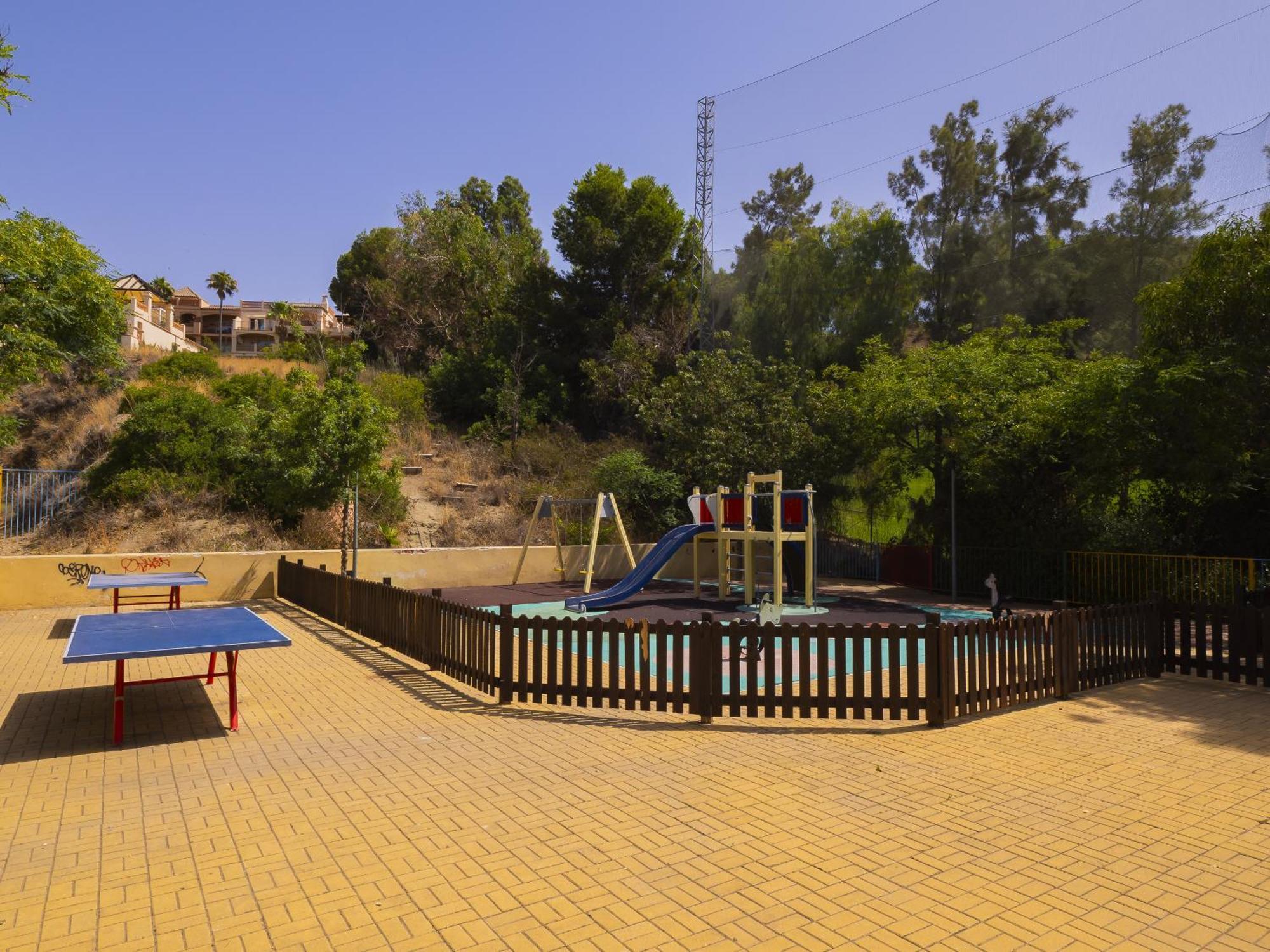 Cubo's Poseidon 3 & Pool Maison d'hôtes Benalmádena